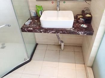 Danfengbailu Business Hotel Nanchang  Exterior foto